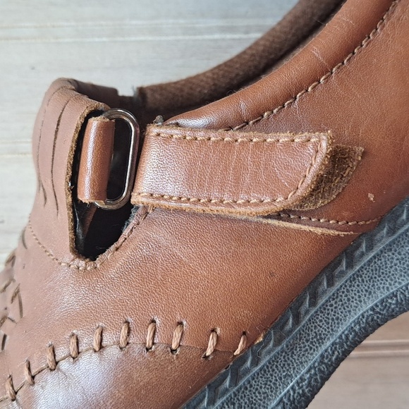 Dr. Scholl's Brown Leather Clara Slip-On Double Air Pillo Comfort Flats Loafer - Picture 10 of 11